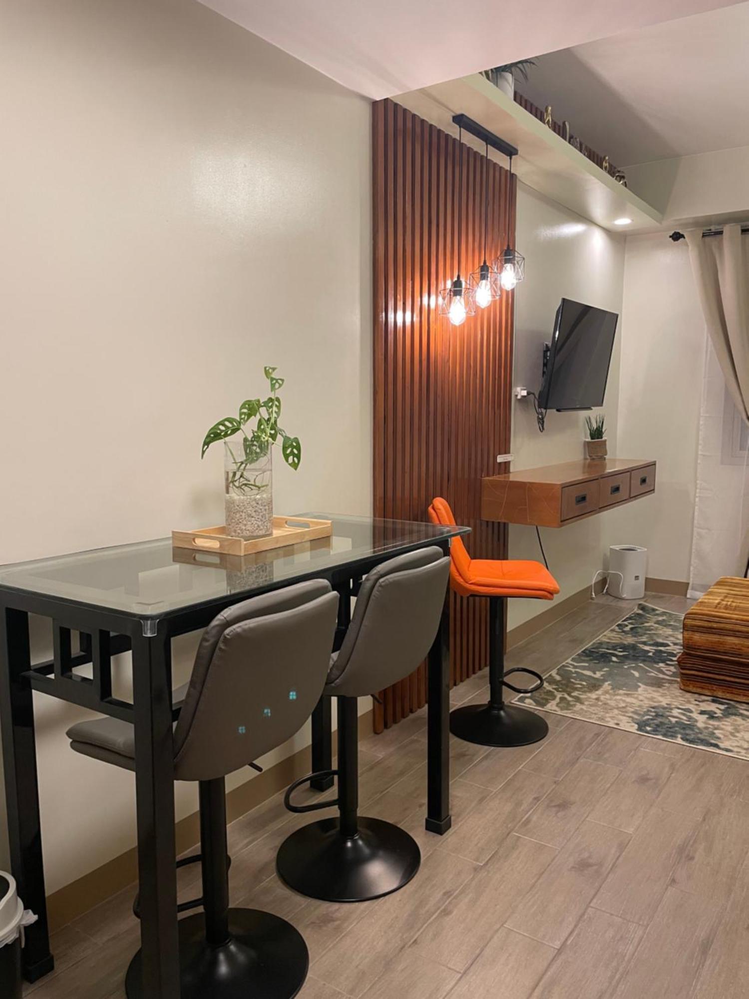 Condo Home With Fast Wifi In Bacolod City Экстерьер фото